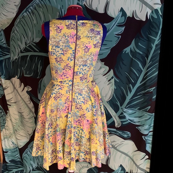 ModCloth spring dress - Picture 3 of 6